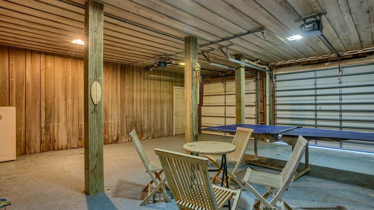Photo of Bedroom in McCutcheon Field