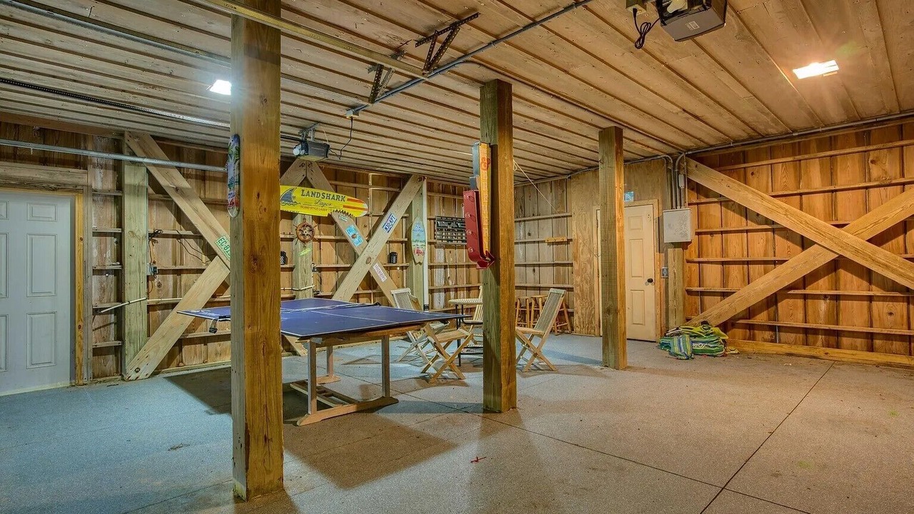 Photo of Bedroom in McCutcheon Field