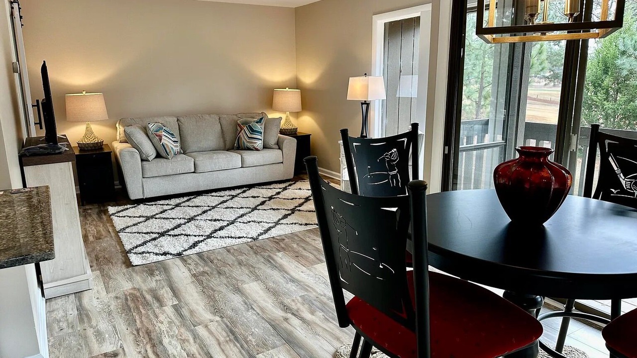 Photo of Livingroom in Pinehurst