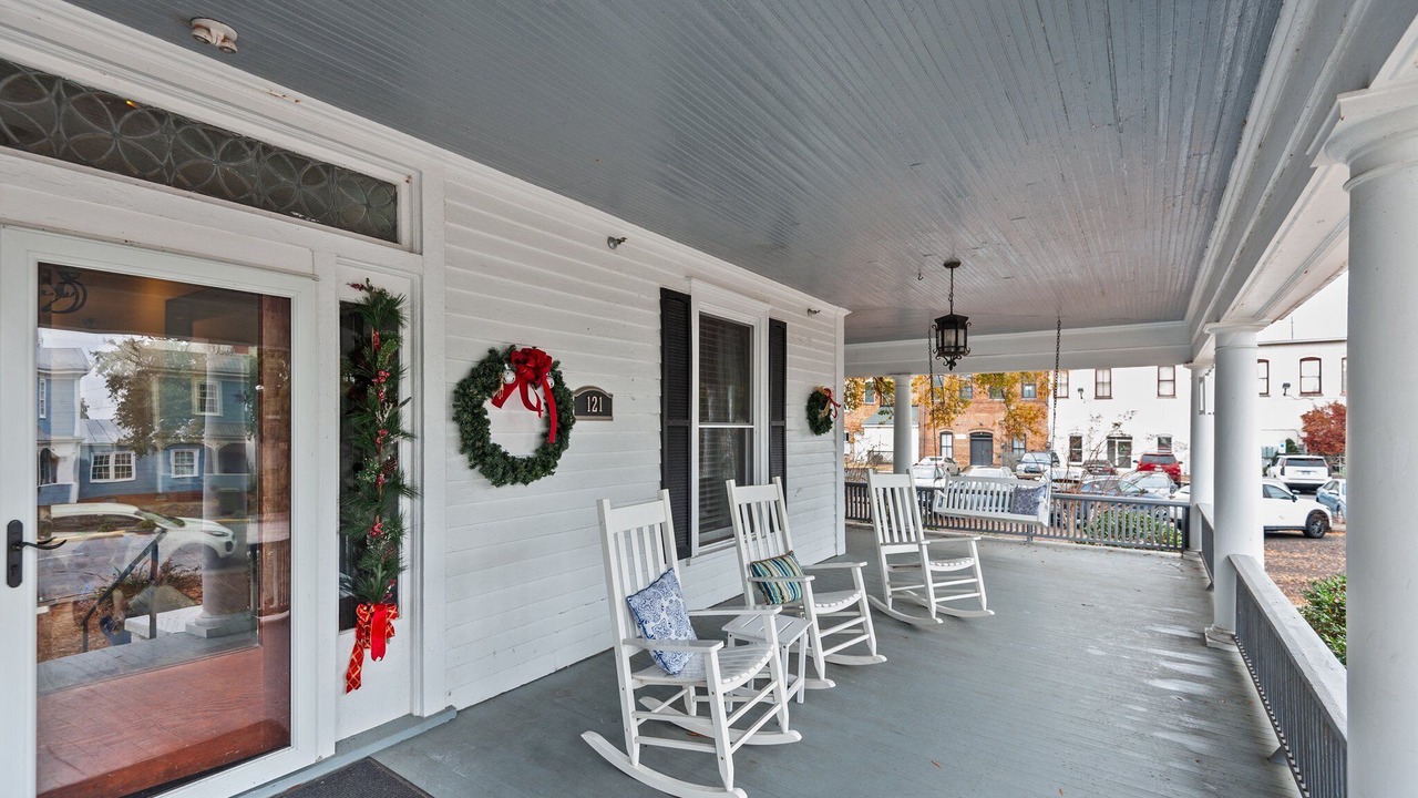 Photo of Patio Balcony in Washington