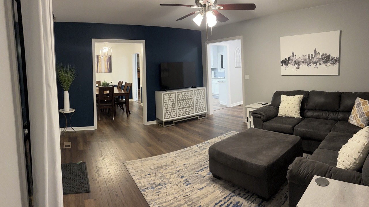 Photo of Livingroom in Jamestown