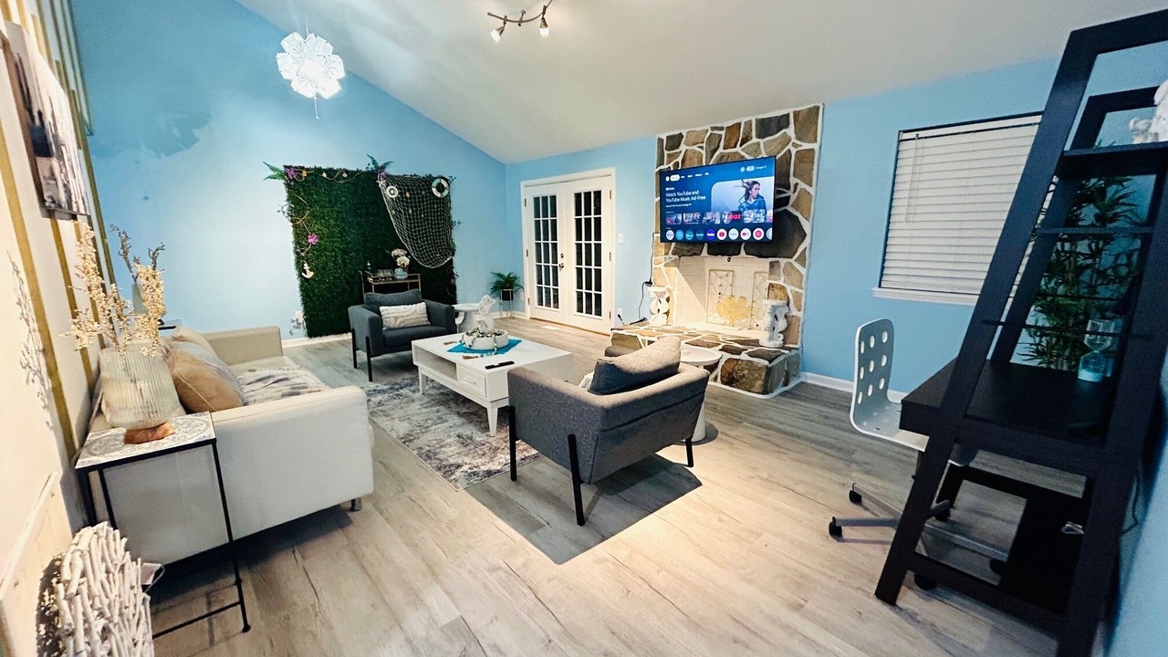 Photo of Livingroom in Charlotte