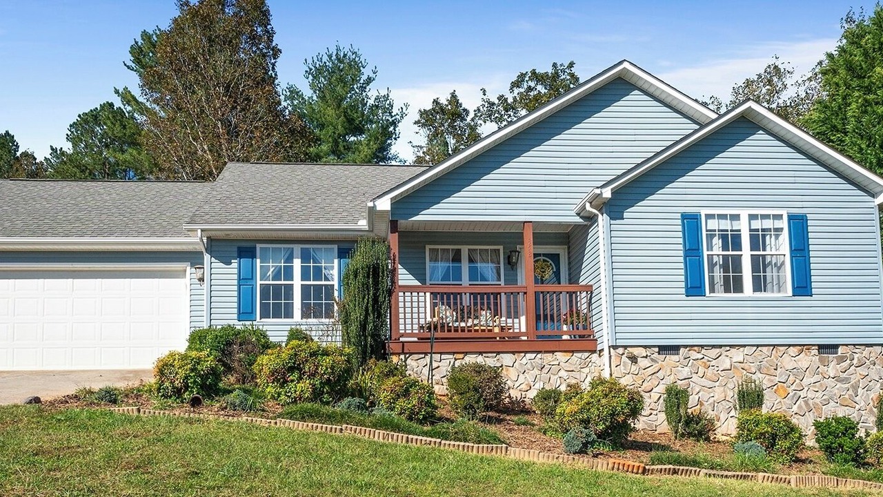Photo of Outdoor in Morganton