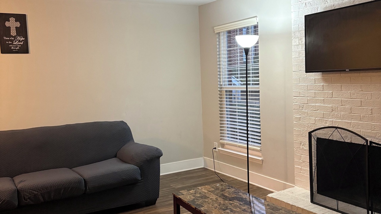 Photo of Livingroom in North Raleigh