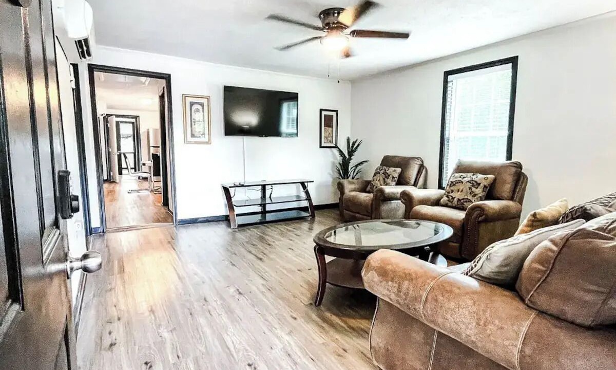 Photo of Livingroom in Holly Springs