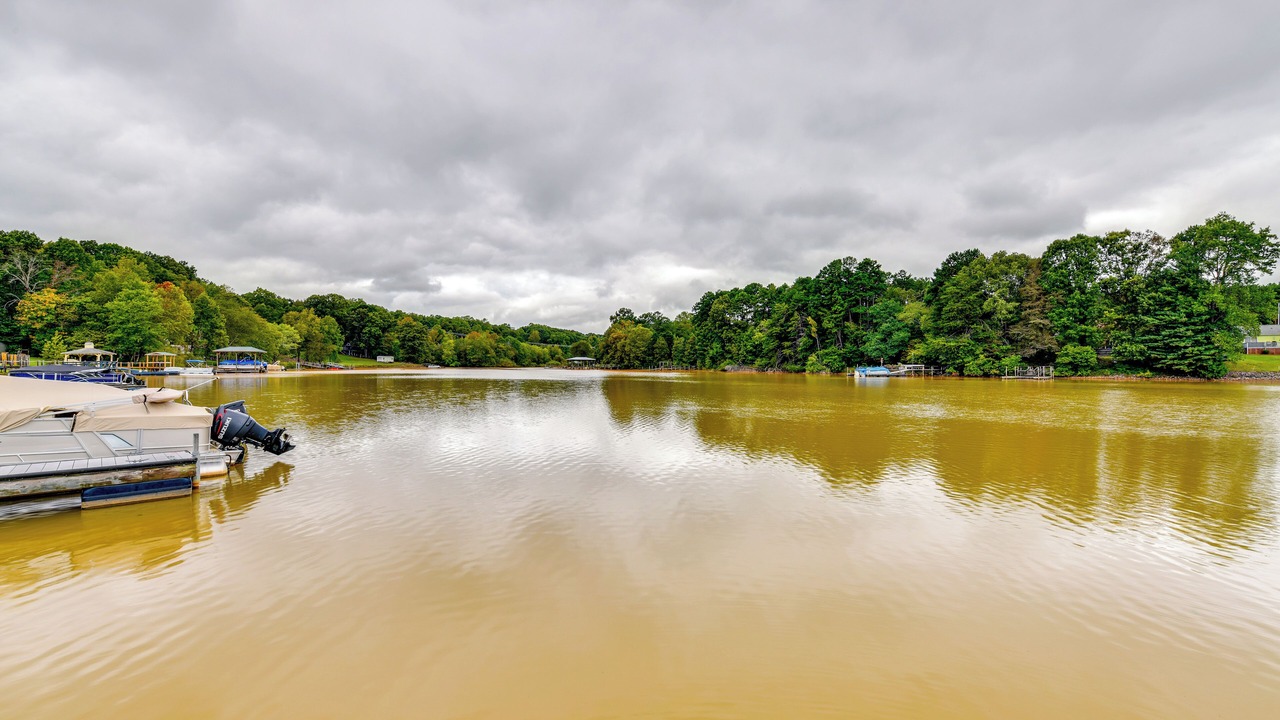 Photo of Others in Sherrills Ford