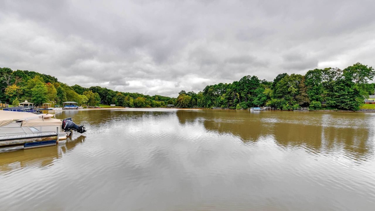 Photo of Others in Sherrills Ford