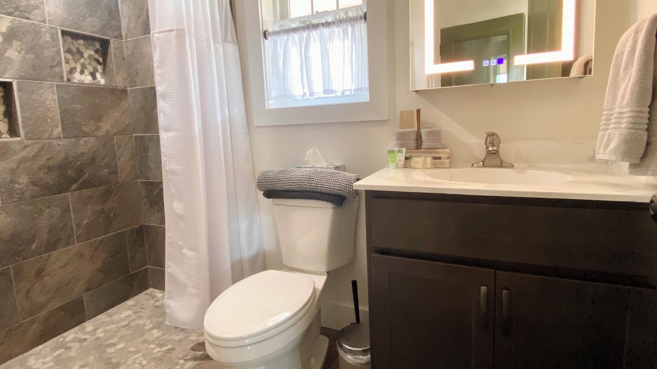 Photo of Bathroom in Candler
