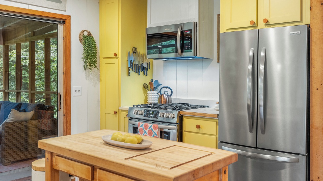 Photo of Kitchen in Mirror Lake