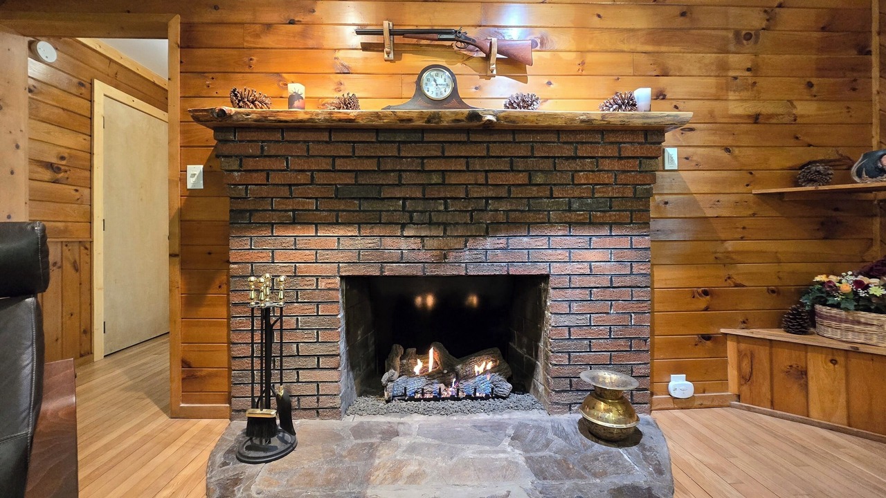 Photo of Livingroom in Robbinsville