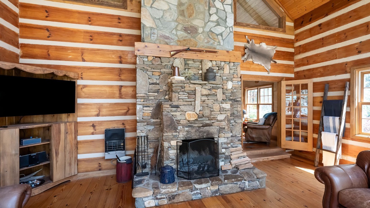 Photo of Livingroom in Brevard
