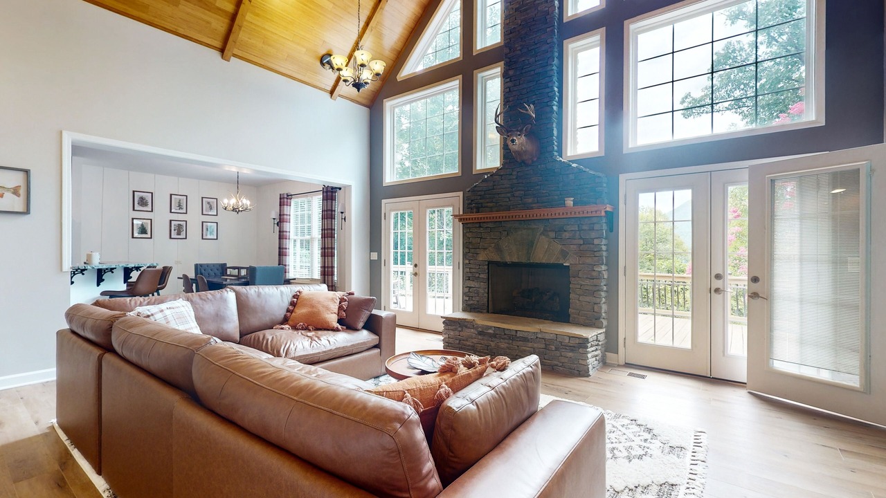 Photo of Livingroom in Sylva