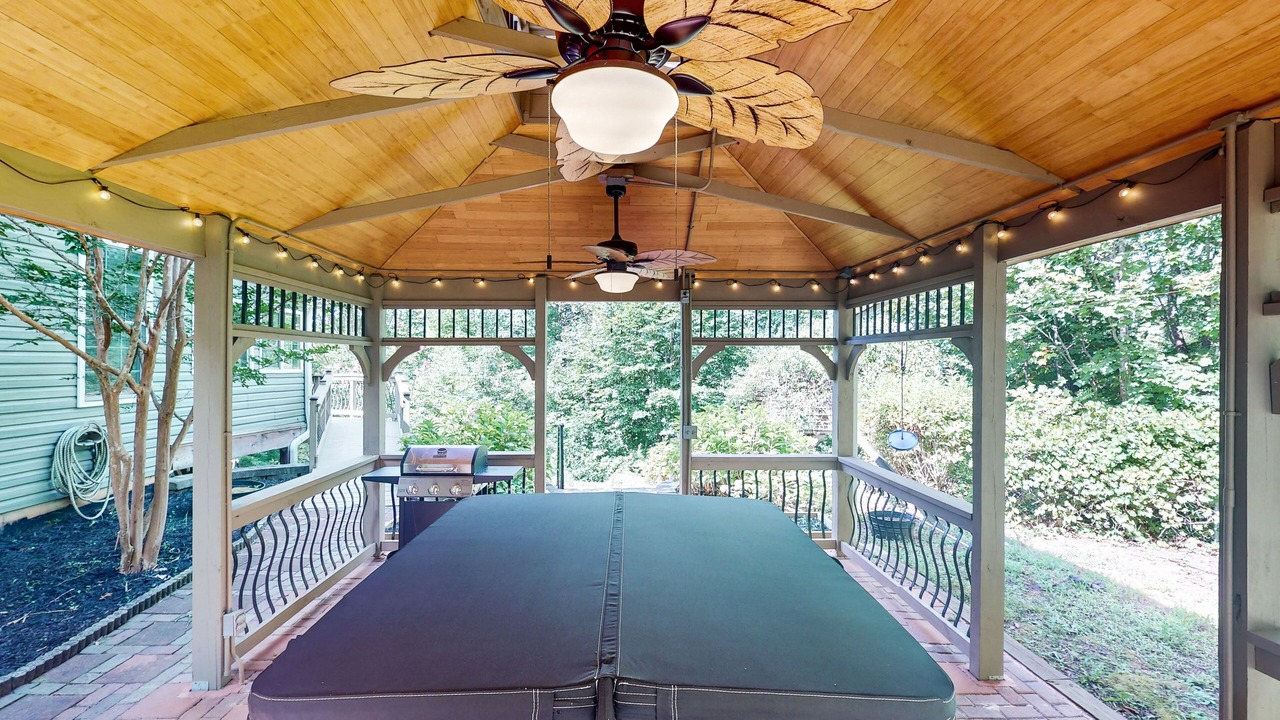 Photo of Bedroom in Sylva