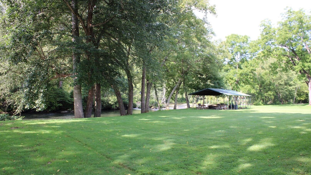 Photo of Outdoor in Cherokee