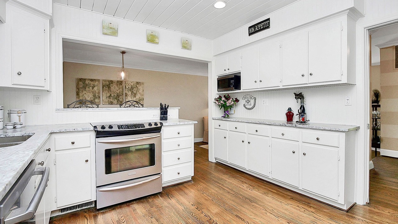 Photo of Kitchen in Barclay Downs