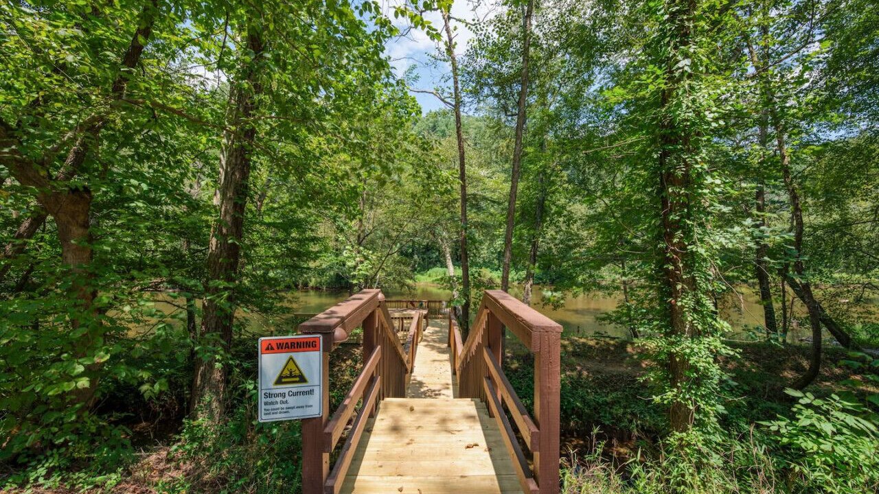Photo of Outdoor in Lake Lure