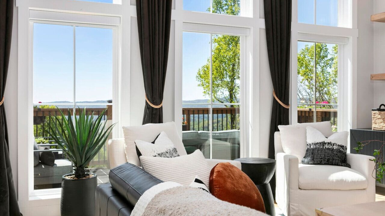 Photo of Livingroom in Laurel Park