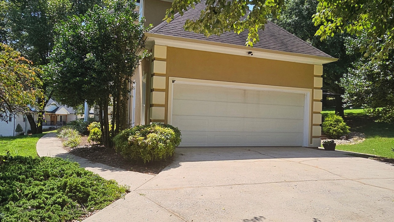 Photo of Outdoor in Hickory