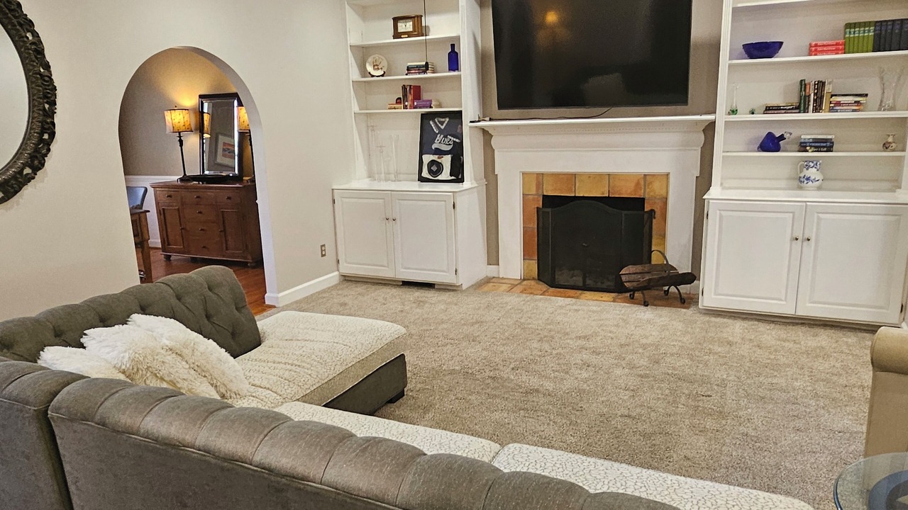 Photo of Livingroom in Hickory