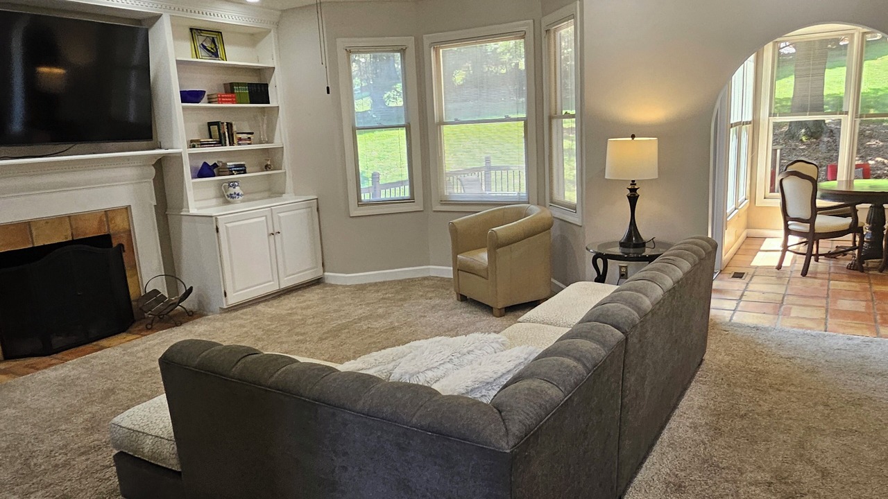 Photo of Livingroom in Hickory