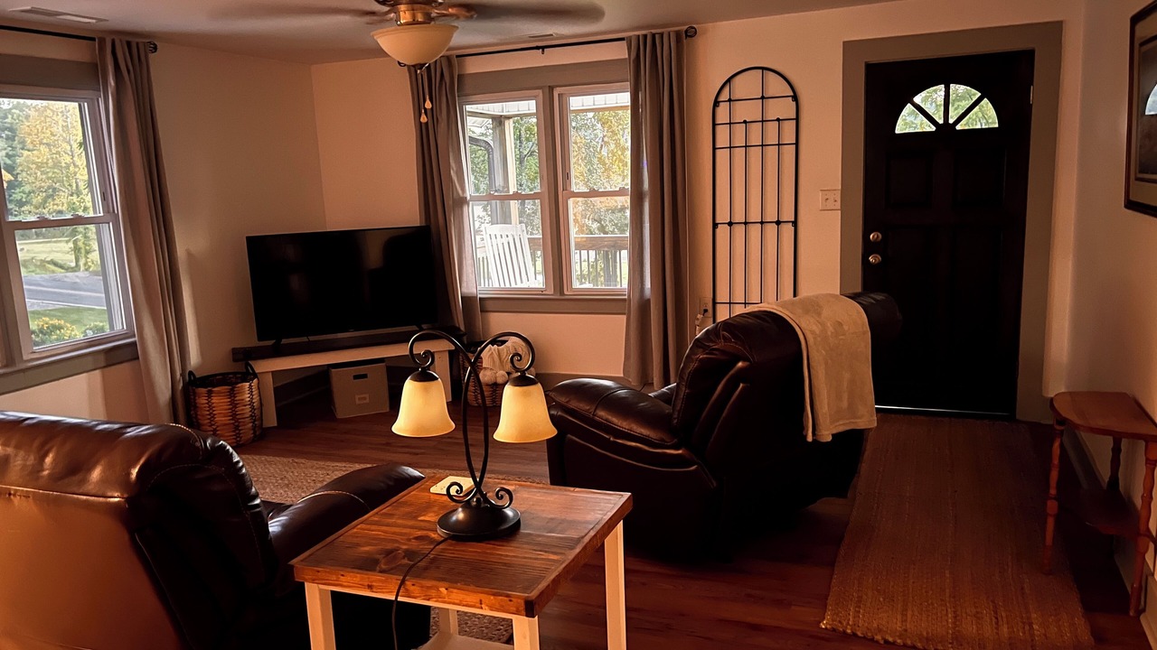 Photo of Livingroom in Mount Airy