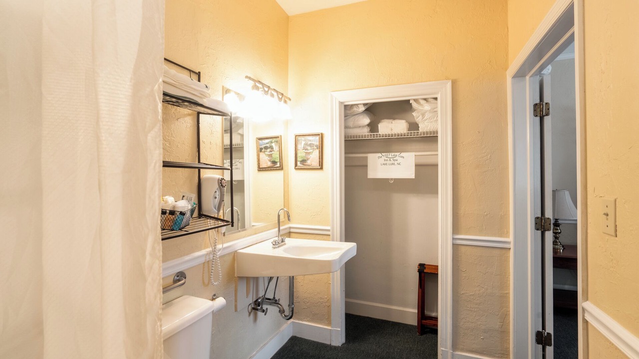 Photo of Bathroom in Lake Lure