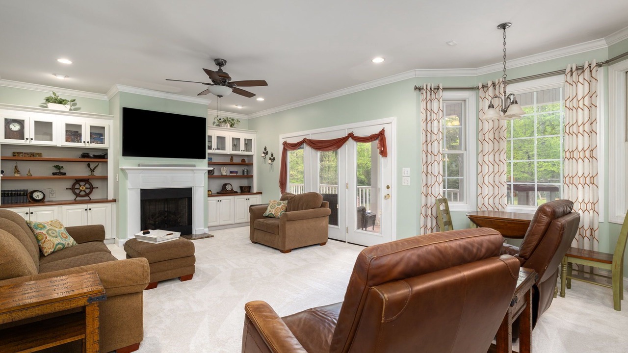 Photo of Livingroom in Union Grove