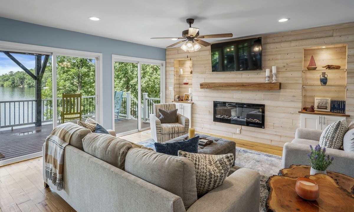 Photo of Livingroom in Southmont