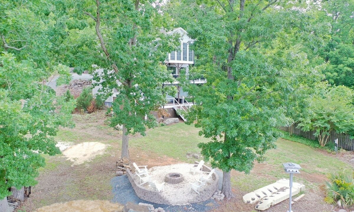 Photo of Outdoor in Southmont