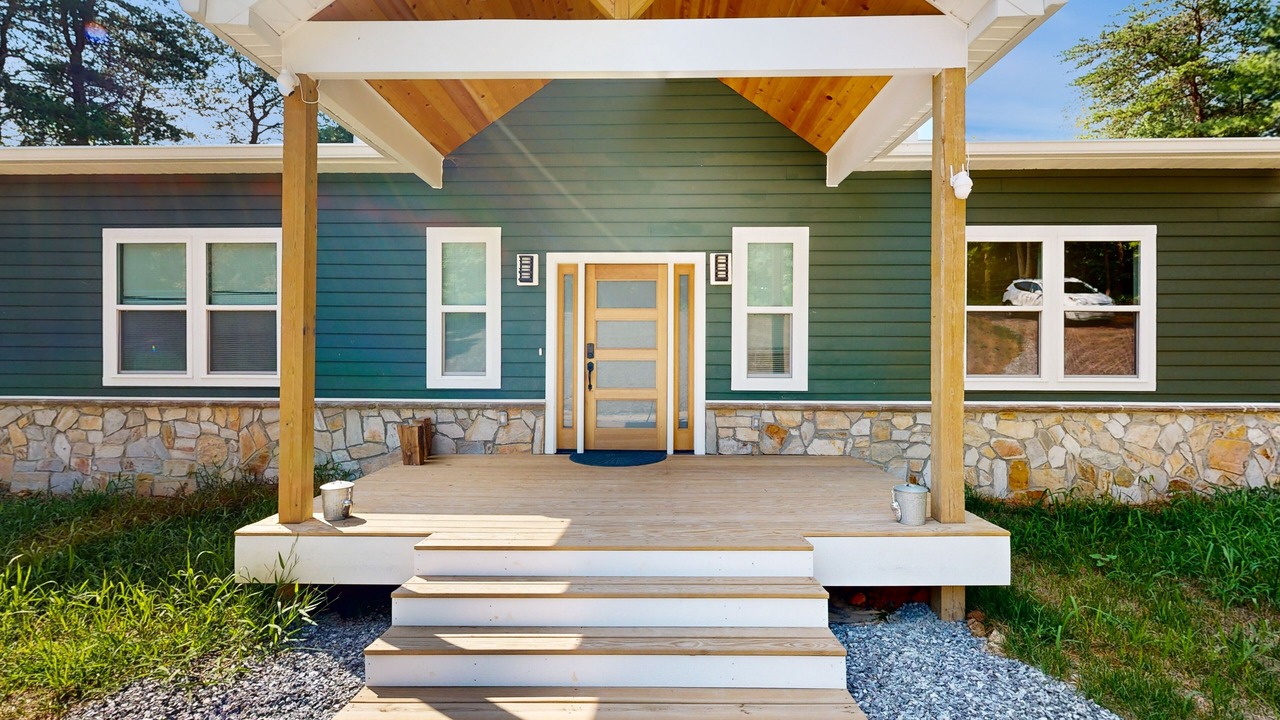 Photo of Outdoor in Roaring River