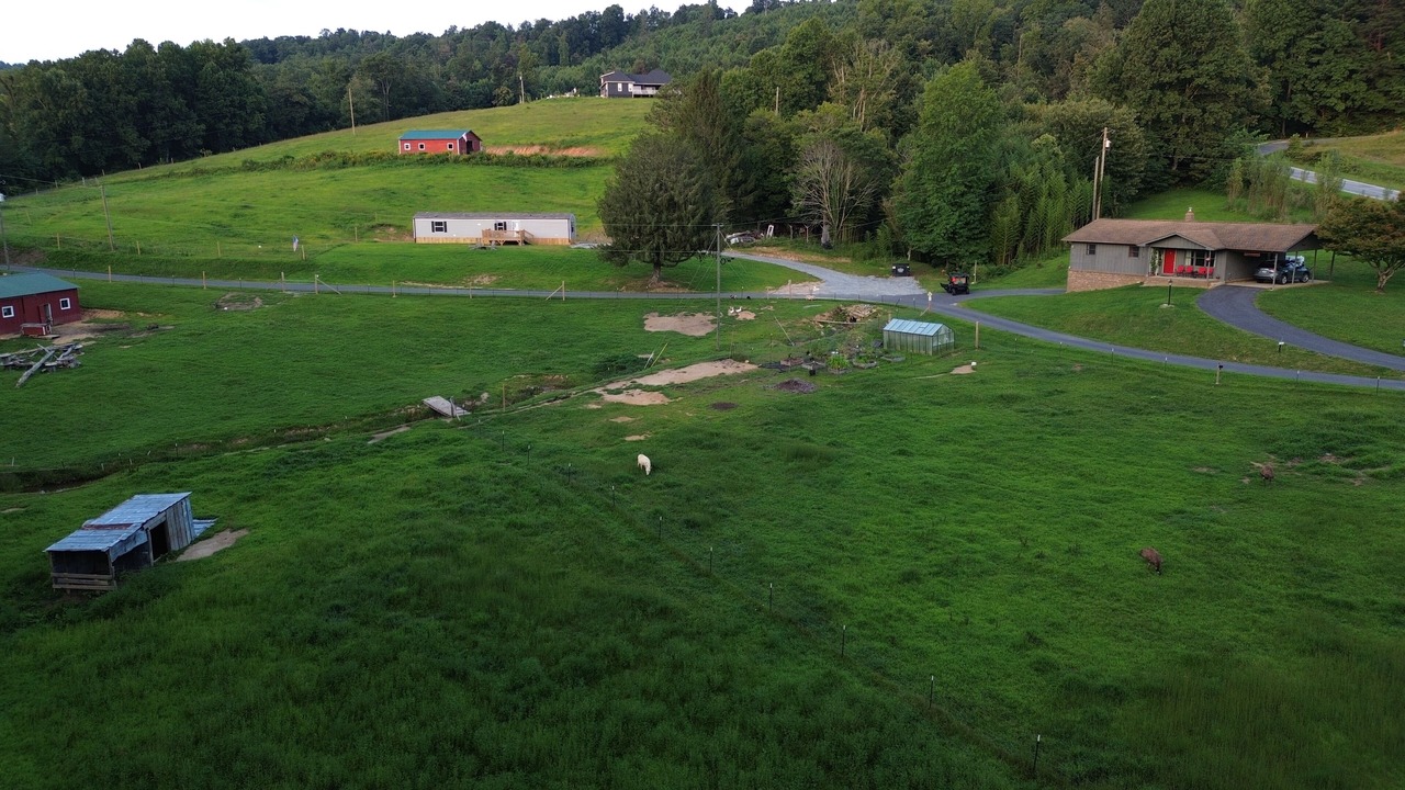 Photo of Outdoor in Hendersonville