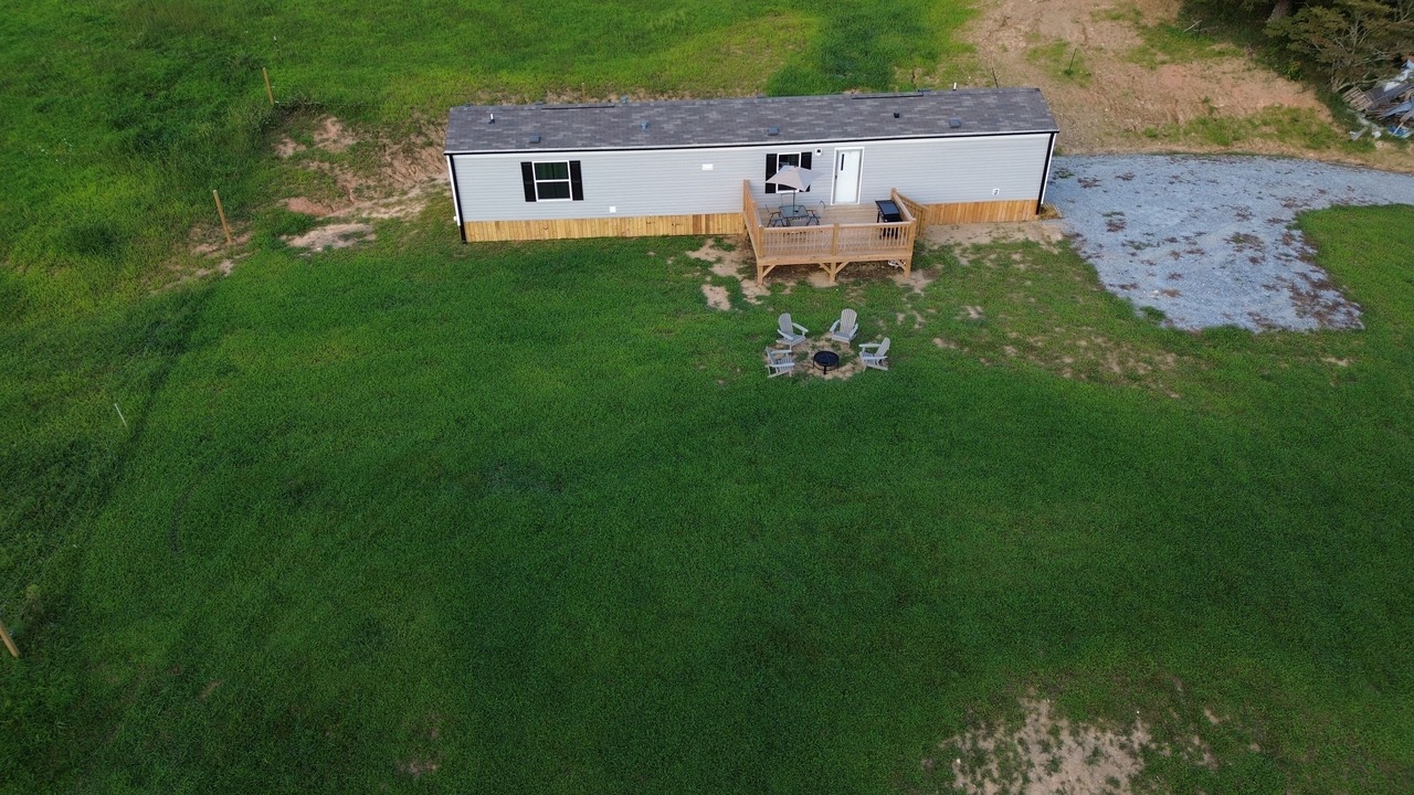 Photo of Outdoor in Hendersonville