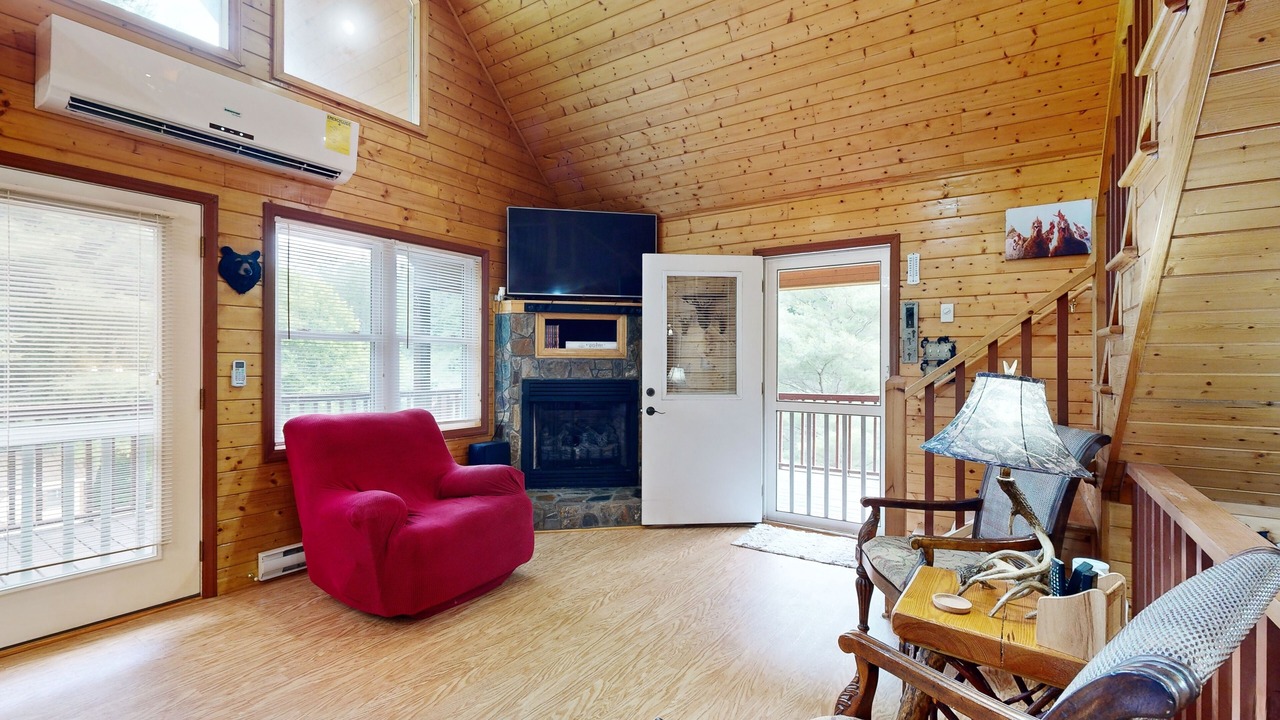 Photo of Kitchen in Grassy Creek