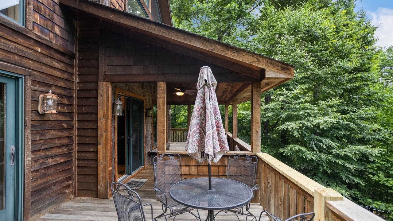 Photo of Outdoor in Apple Ridge