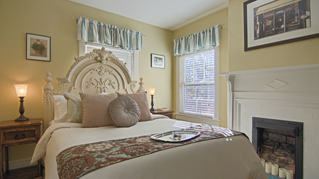 Photo of Bedroom in Asheville