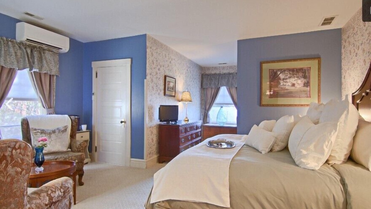 Photo of Bedroom in Asheville