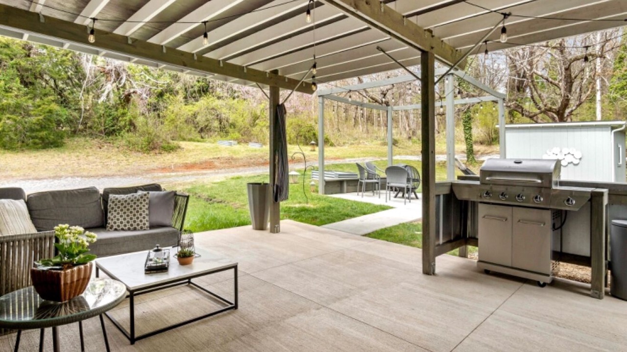 Photo of Outdoor in Morganton