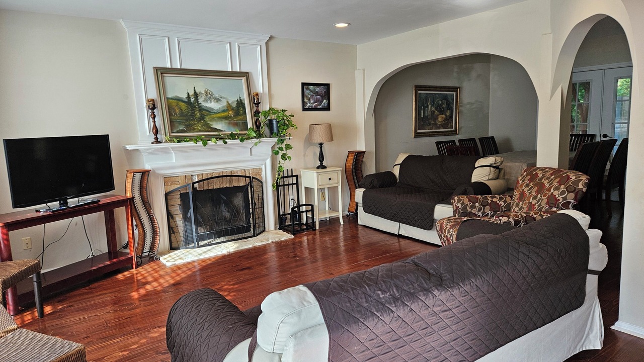 Photo of Livingroom in Apex