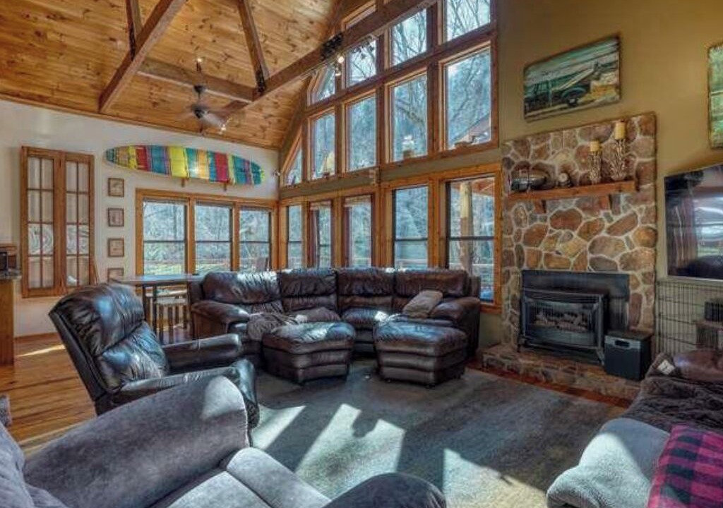 Photo of Livingroom in Murphy