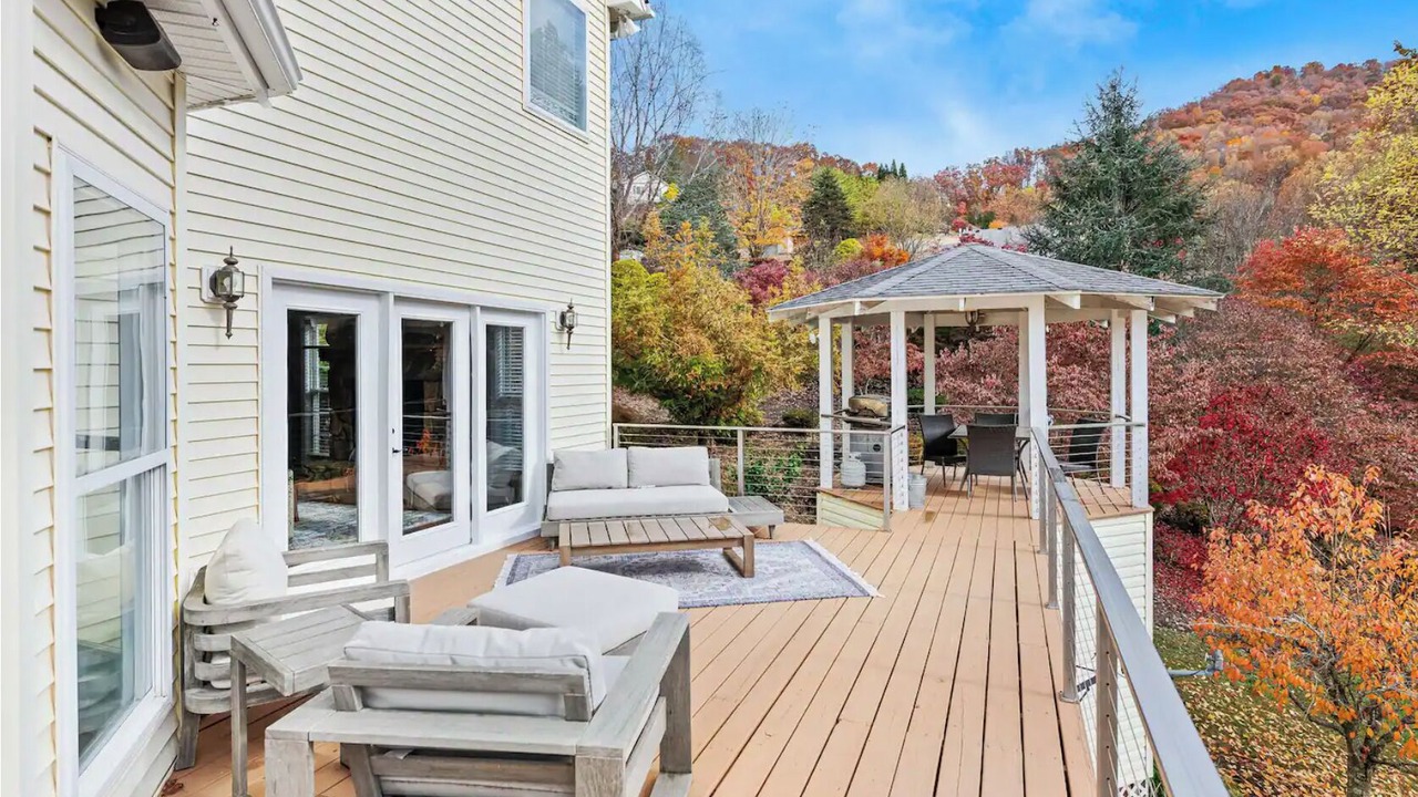 Photo of Outdoor in Candler