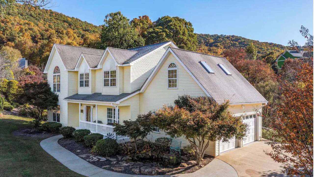 Photo of Outdoor in Candler