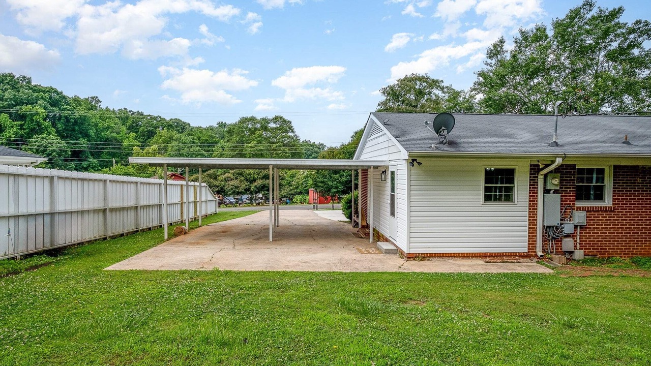 Photo of Outdoor in South Belmont