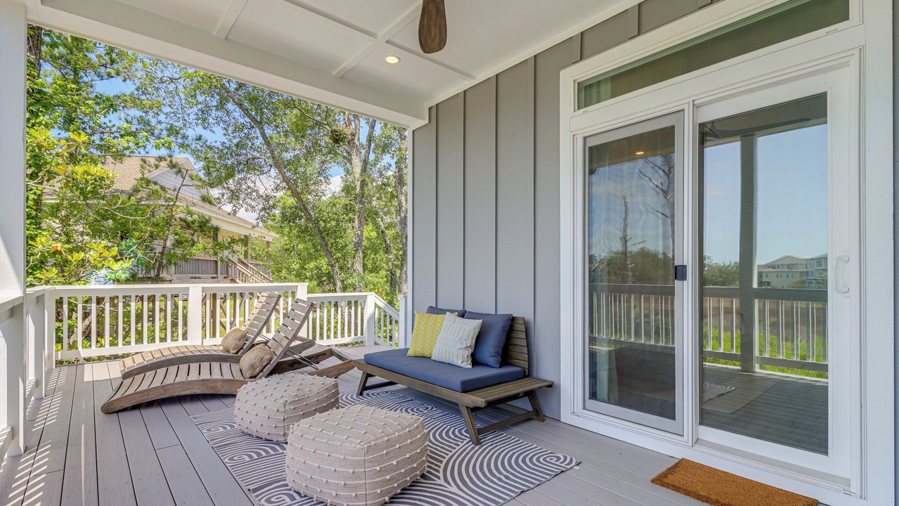 Photo of Outdoor in Myrtle Grove