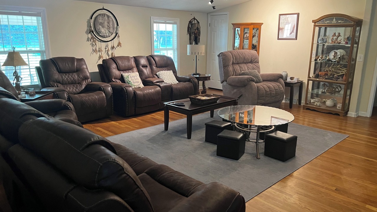 Photo of Livingroom in Clay