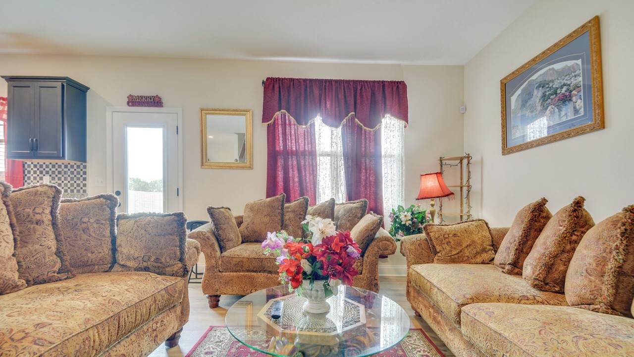 Photo of Livingroom in Smithfield
