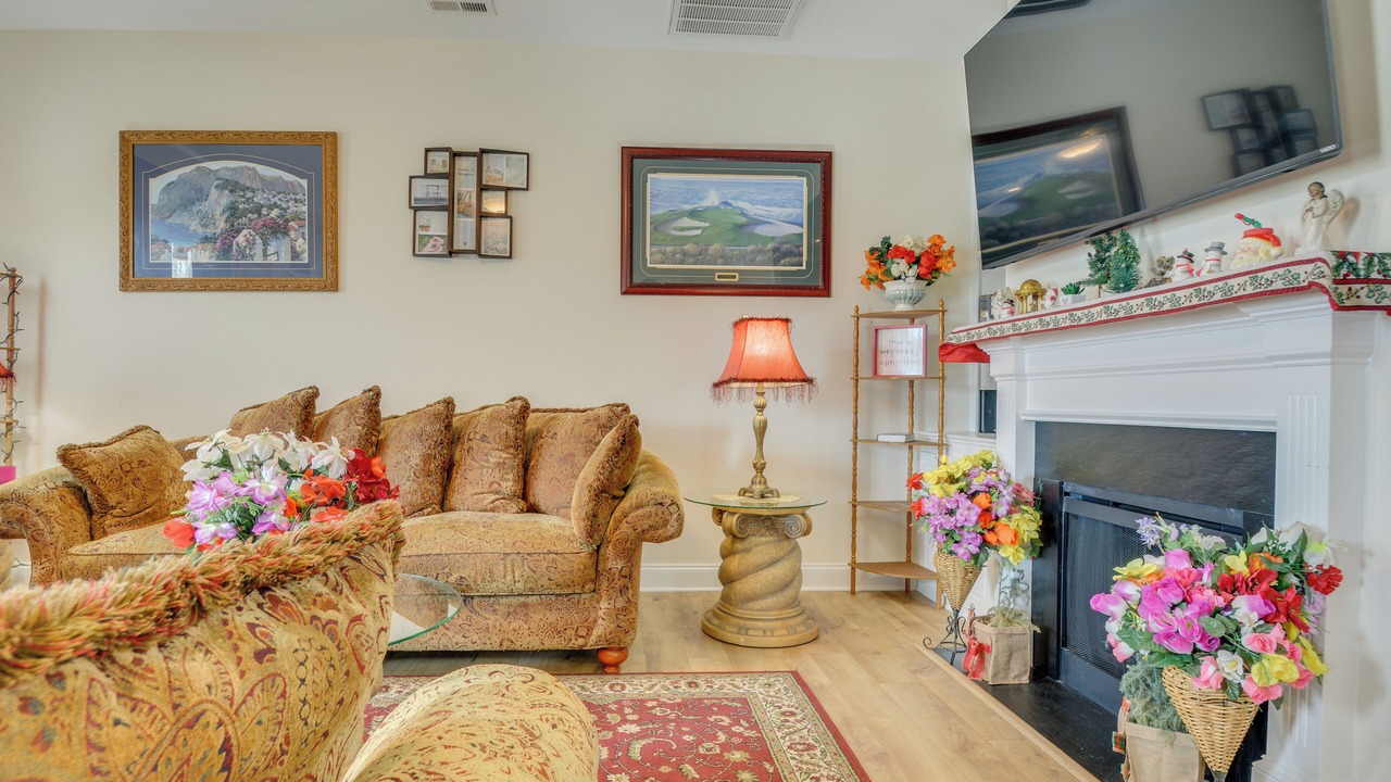 Photo of Livingroom in Smithfield