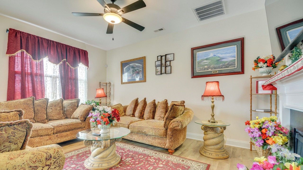 Photo of Livingroom in Smithfield