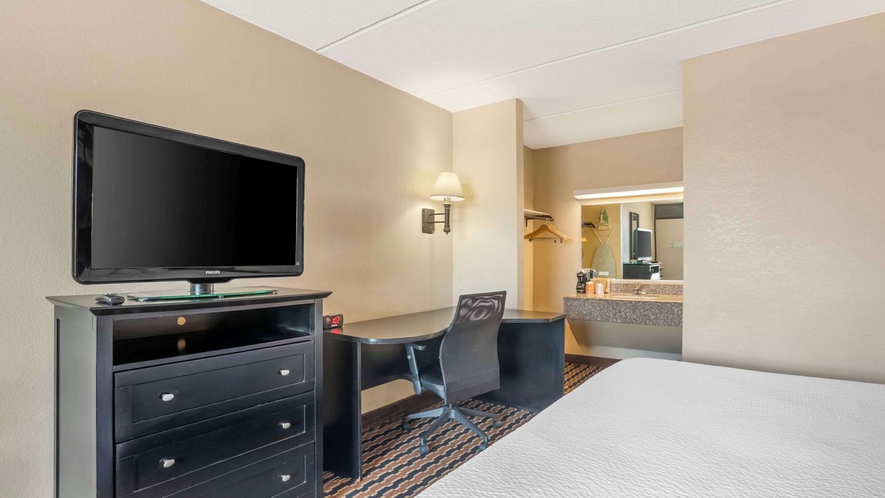 Photo of Bedroom in Wilkesboro