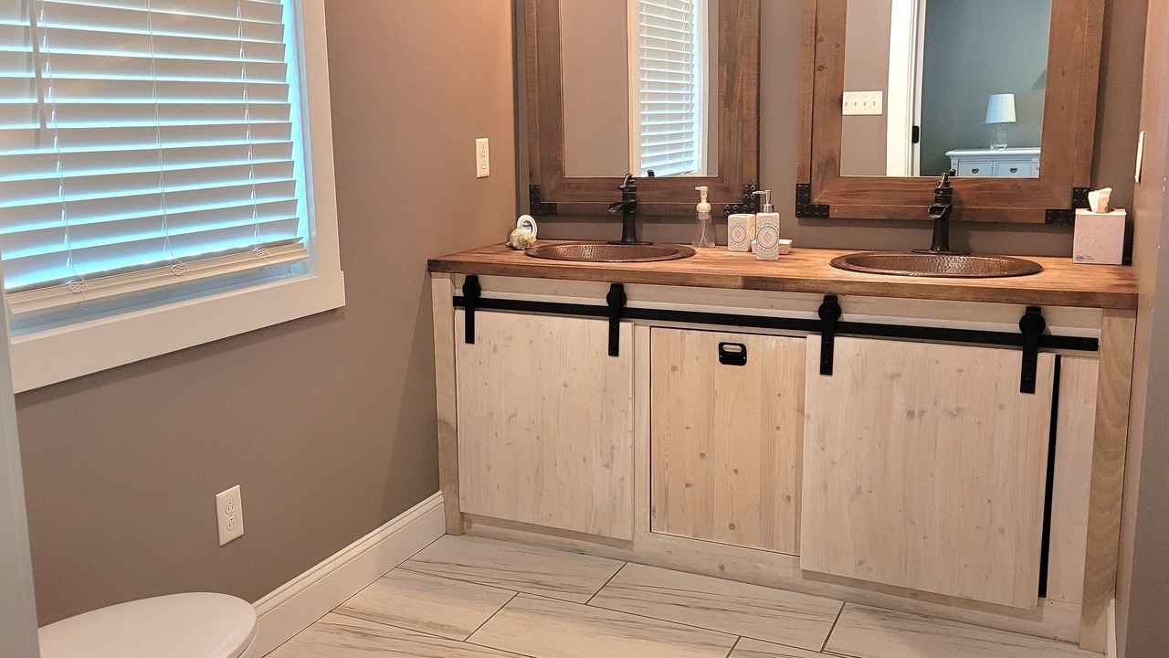 Photo of Bathroom in Minnesott Beach