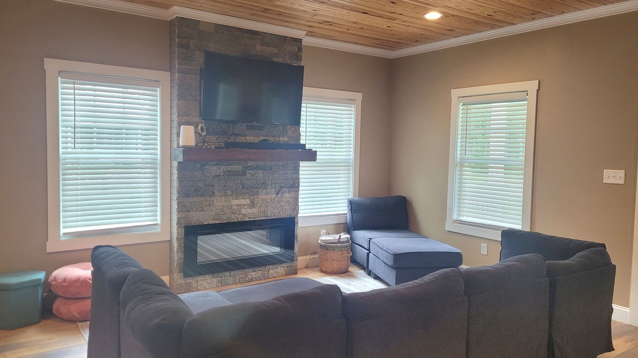 Photo of Livingroom in Minnesott Beach